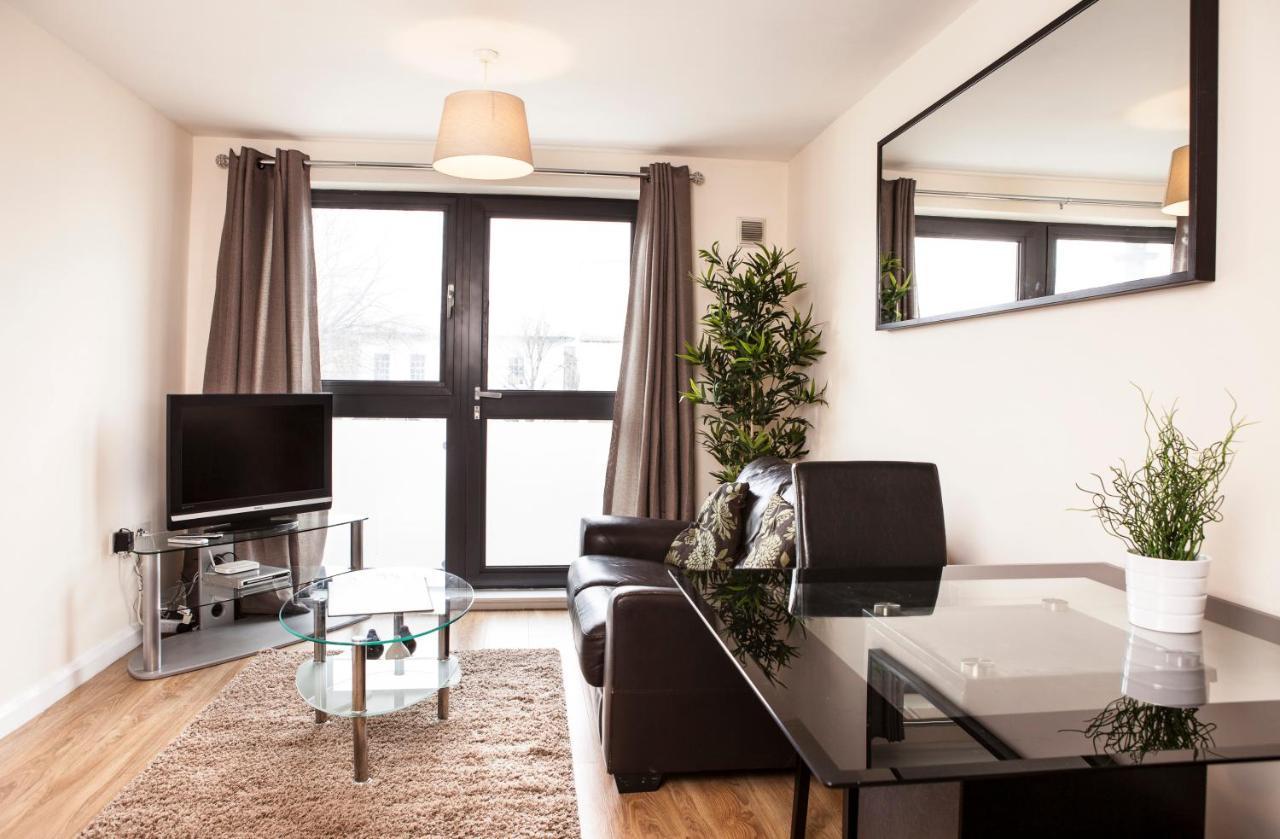 Appartement Millennium Plaza By Swa à Cheltenham Extérieur photo